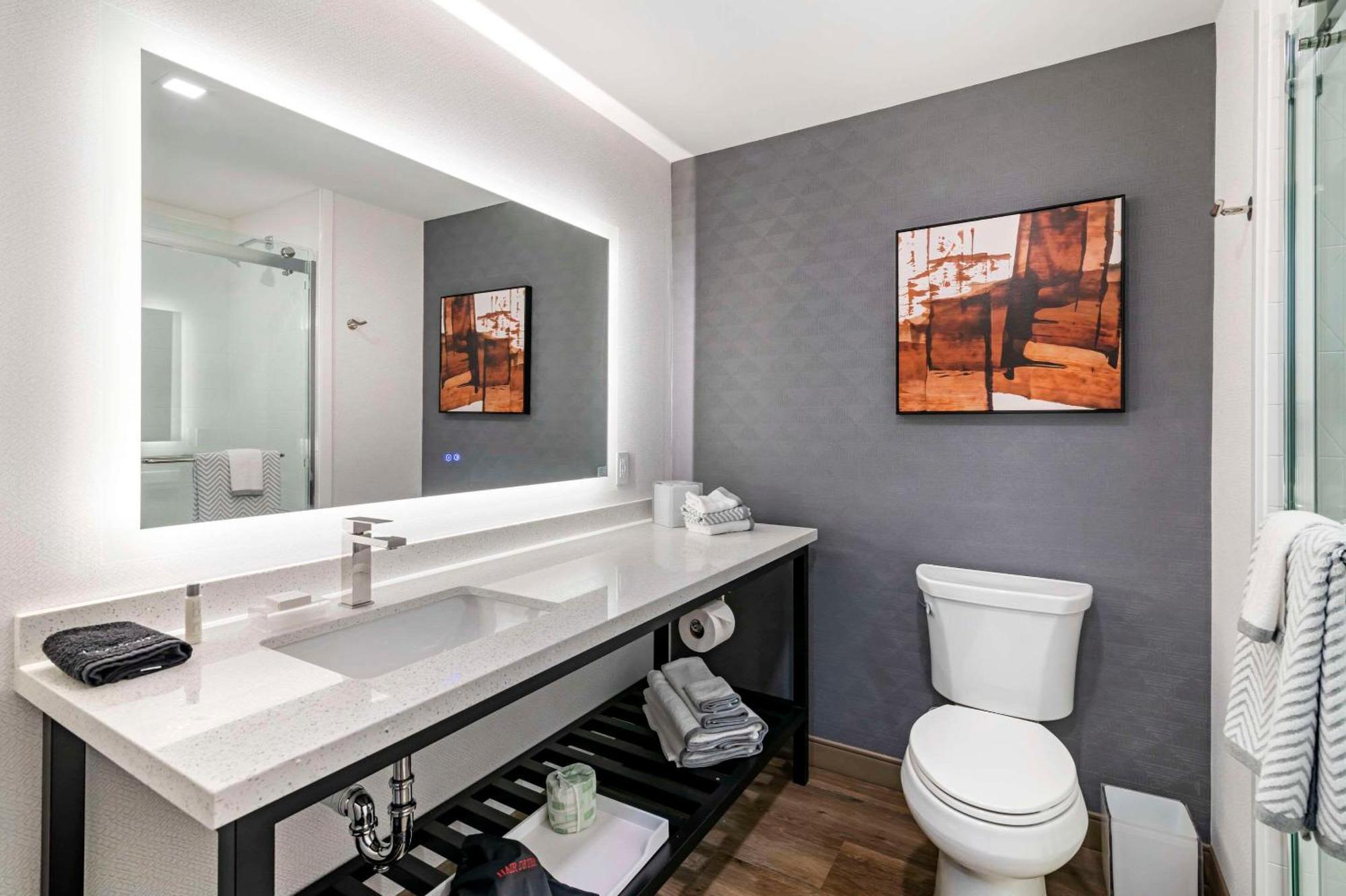 Cambria Hotel Норт-Конвей Экстерьер фото