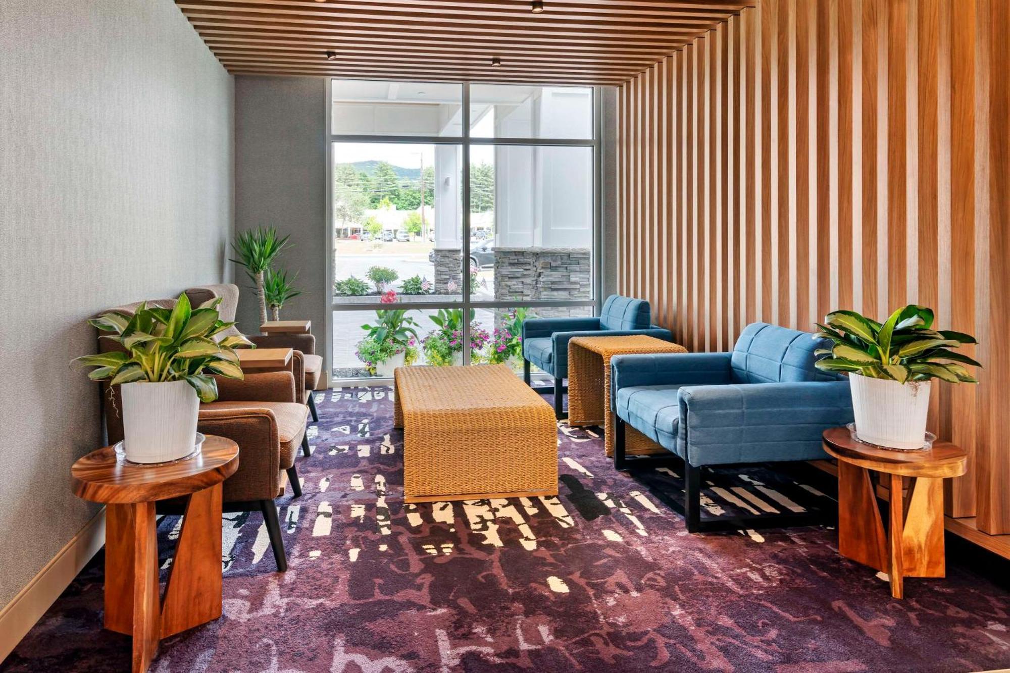 Cambria Hotel Норт-Конвей Экстерьер фото
